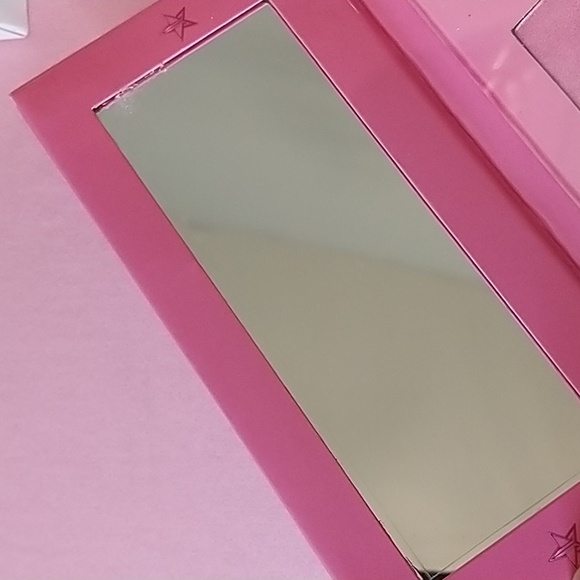 Jefree Star Heart breaker Eye Shadow Pallet New on box - Picture 7 of 9